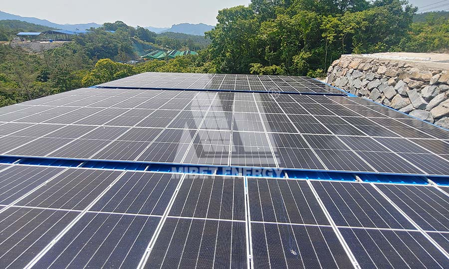 韓國(guó)彩鋼瓦光伏支架項(xiàng)目-3