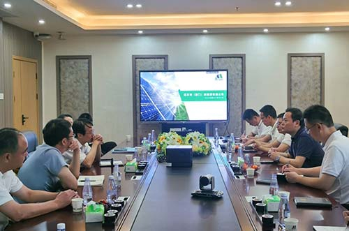 廈門市委常委、常務(wù)副市長(zhǎng)黃曉舟一行蒞臨邁貝特指導(dǎo)工作