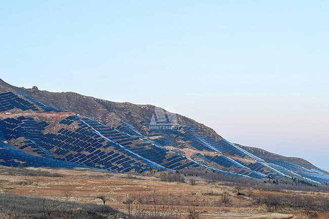 80MW光伏電站竣工！邁貝特遼寧山地支架建設(shè)項(xiàng)目順利上網(wǎng)