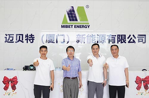 福建省新能源科技產(chǎn)業(yè)促進(jìn)會會長李寧、秘書長孫閩兆蒞臨邁貝特交流